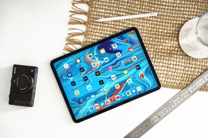 Must-Have Apps for Daily Life in the UAE