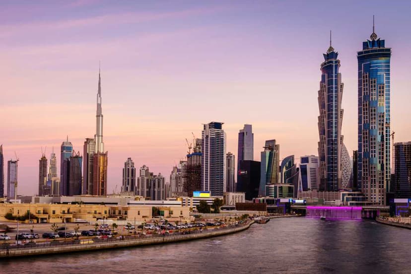 Downtown Dubai vs Business Bay: Which Is the Better Long-Term Investment?