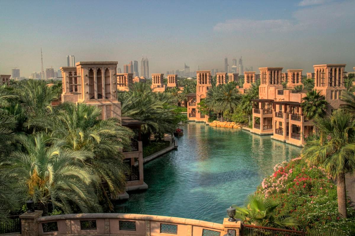 Best Areas in Dubai for Couples to Live