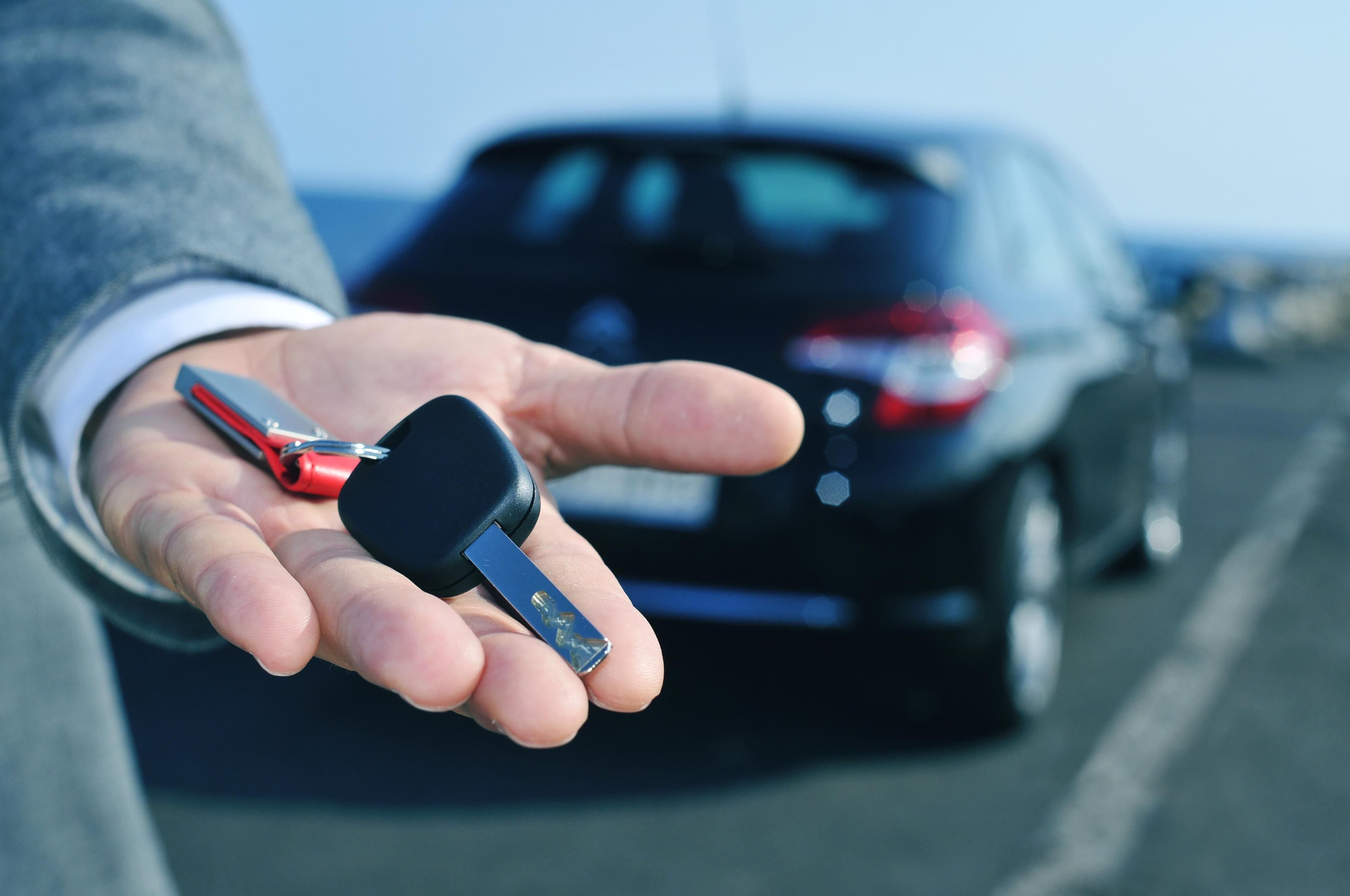Top 8 Car Rentals in Dubai for Hassle-Free Travel: 2025 Guide